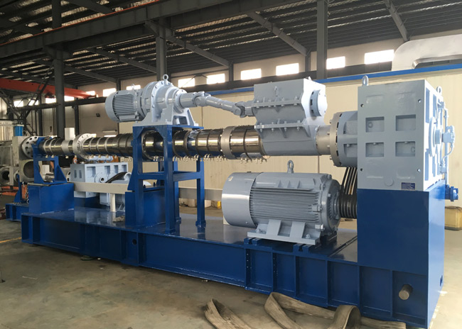 maquina-de-reciclaje-de-plastico