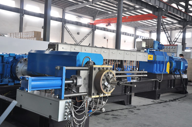 extrusor de dos etapas