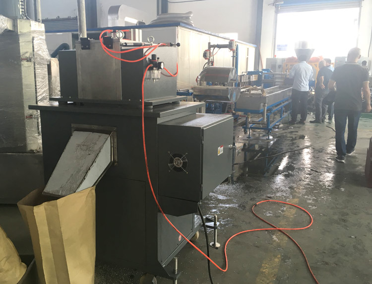 M&aacute;quina de reciclaje de la botella de mascotas