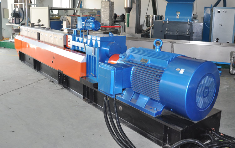 Twin-Storg-Extruder.jpg