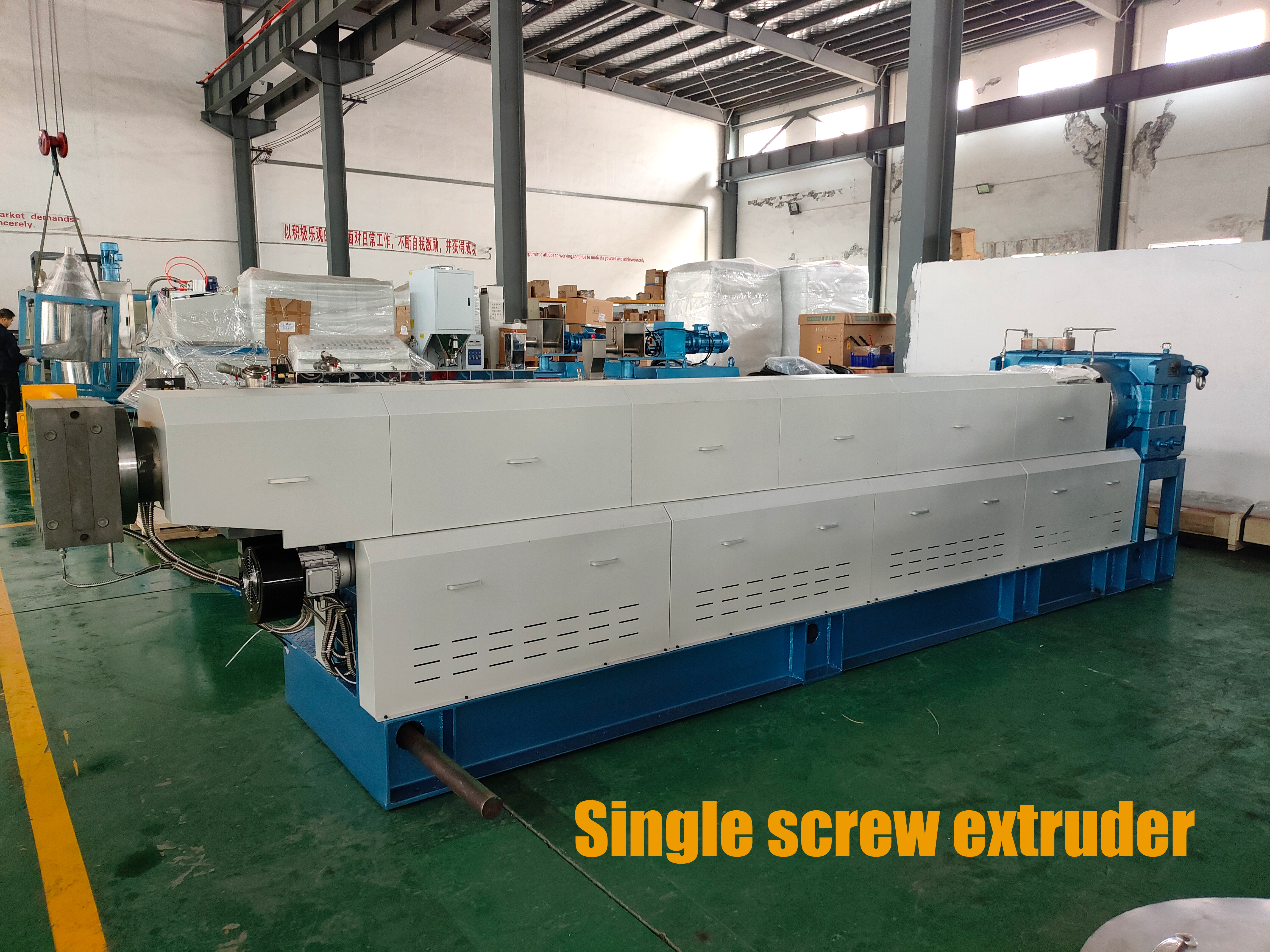 extrusor de tornillo &uacute;nico