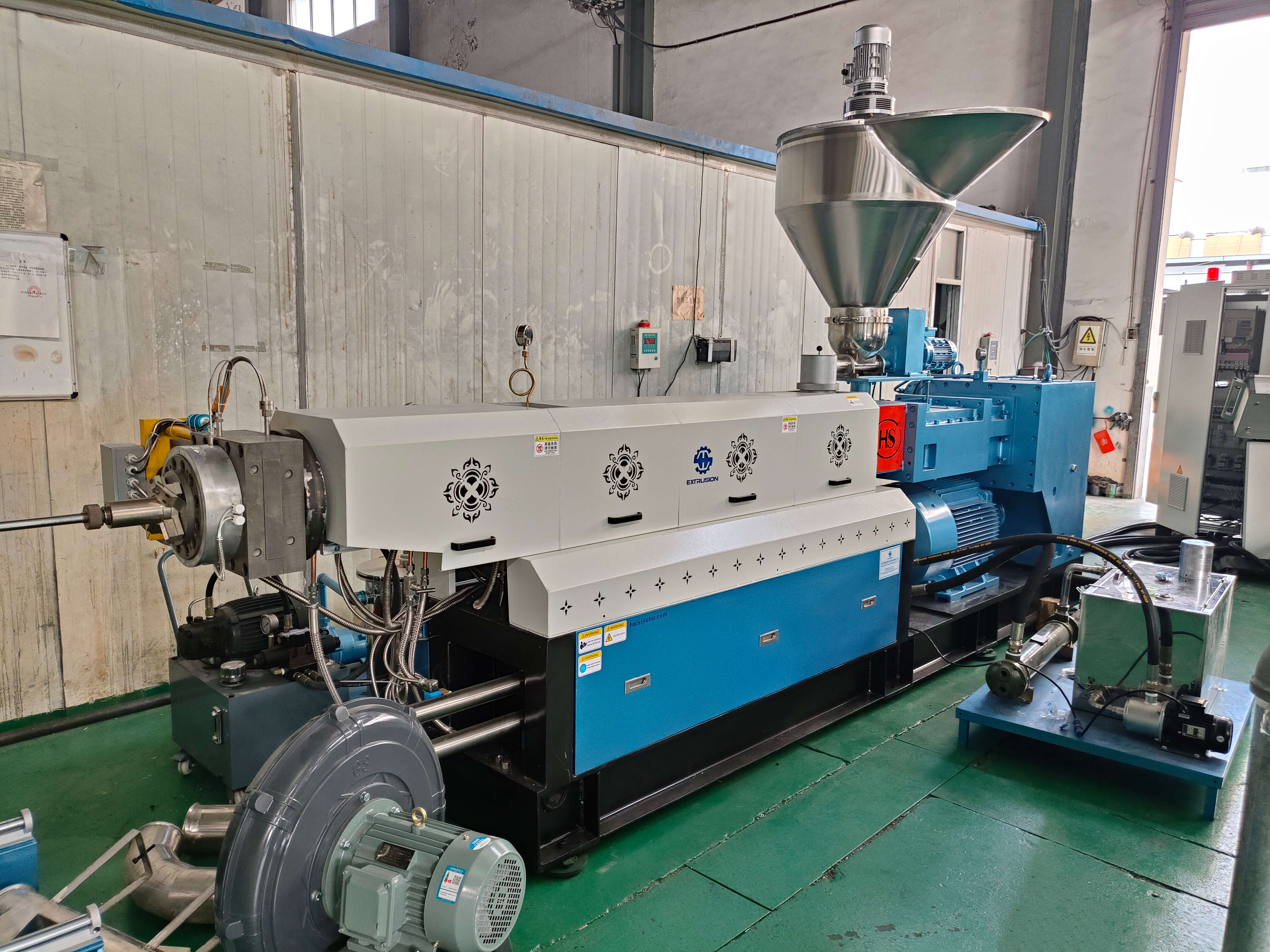 extrusor de tornillo gemelo de mostrador